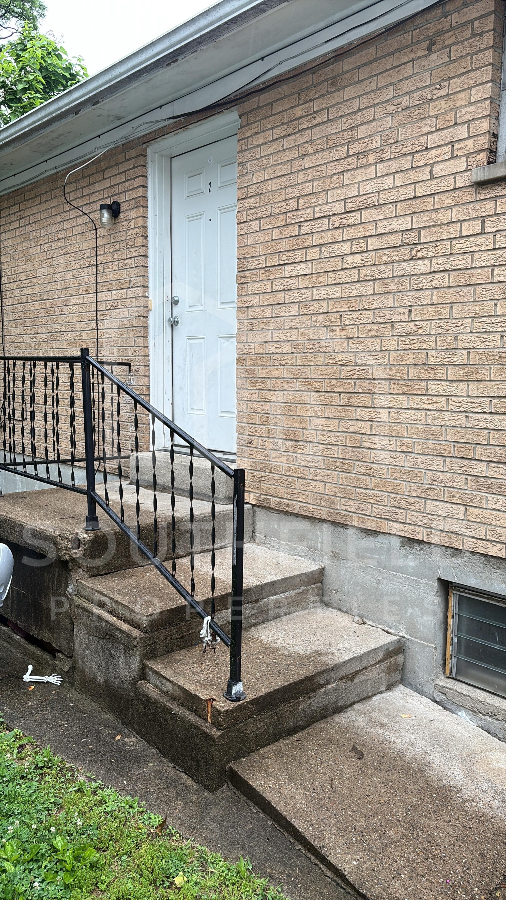 833 Seton Avenue - 2