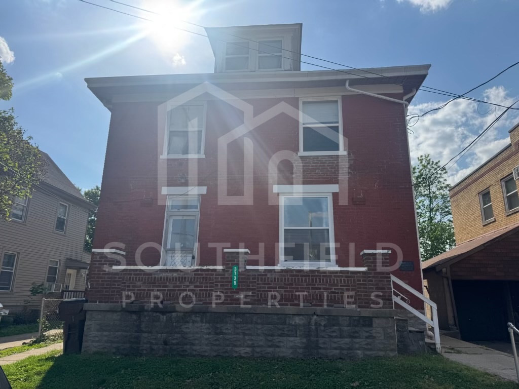 3735 Lovell Avenue - 1
