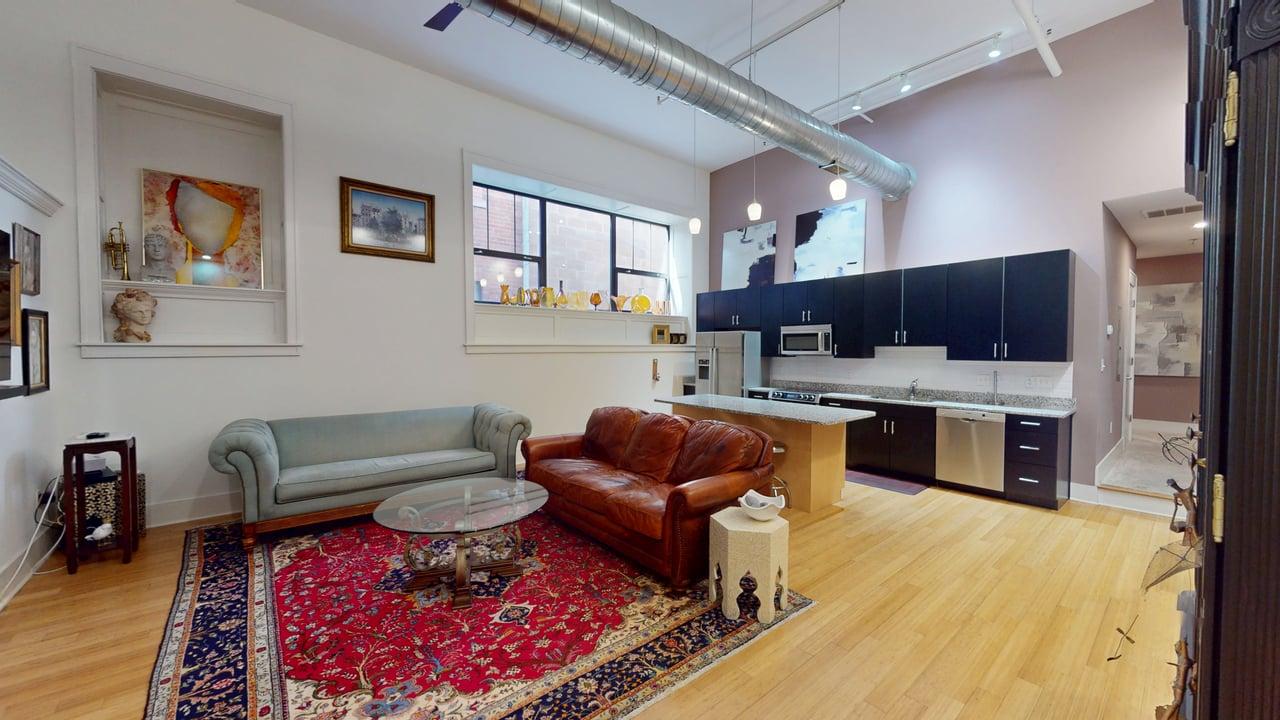 417 Vine Street - 203