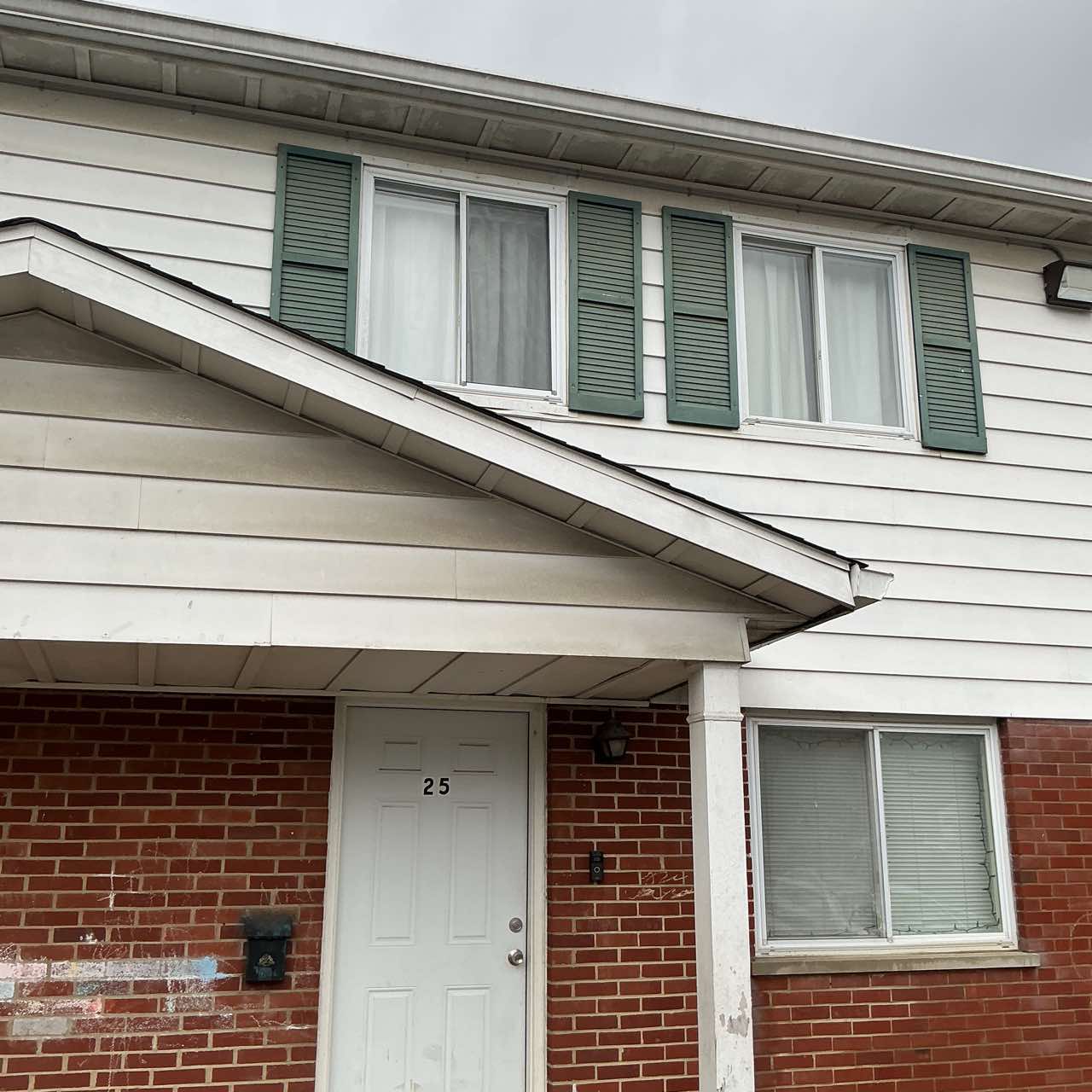 1559 Meredith Dr #25